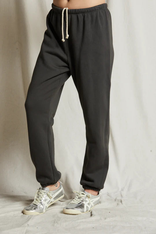Johnny french terry sweatpants - Vintage Black - Perfect White Tee