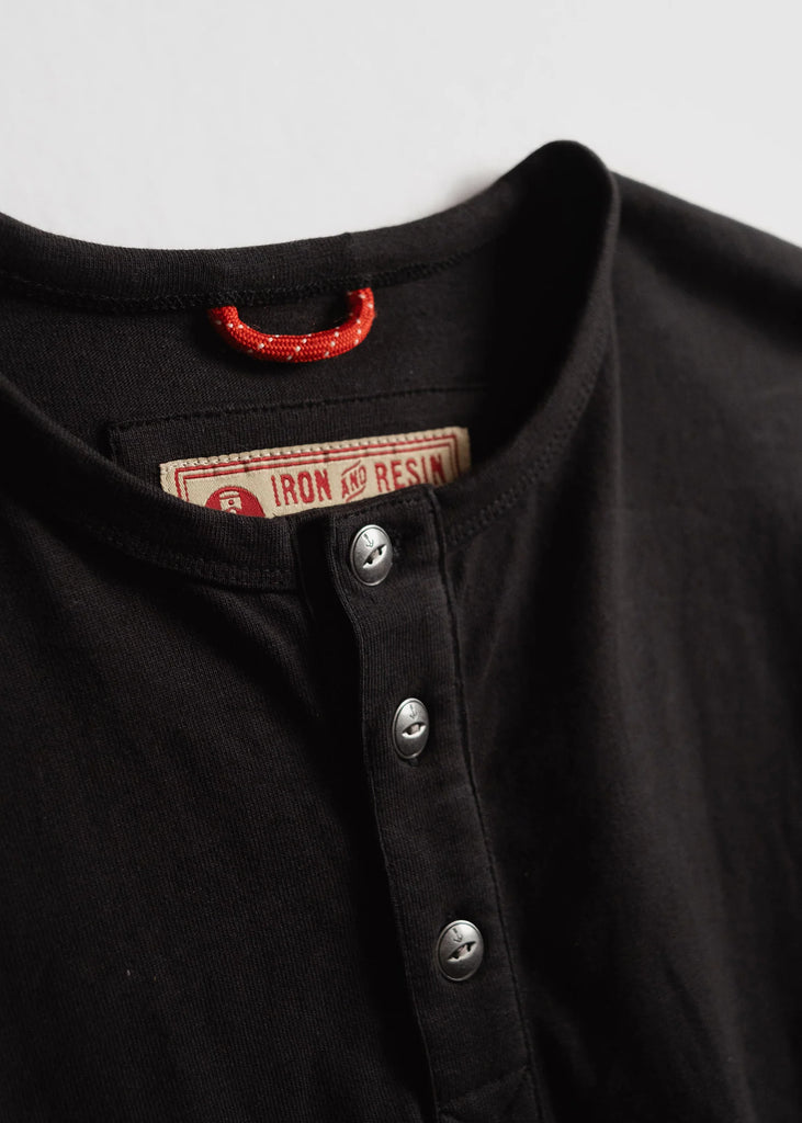 Motor Henley - Black - Iron & Resin